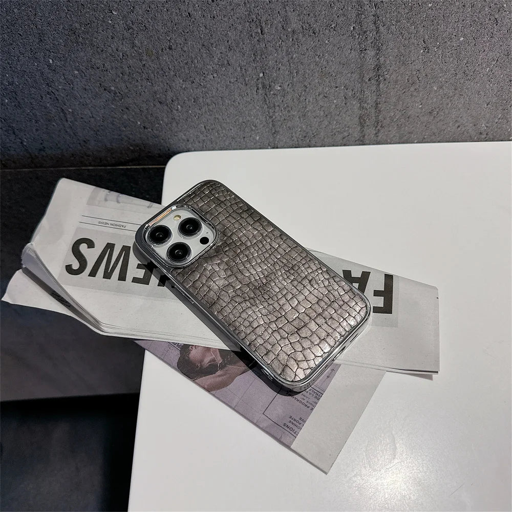 PulseCase™ CrocoLux – Glossy Crocodile iPhone Case | Shockproof & Luxury Look