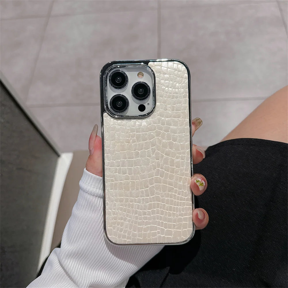 PulseCase™ CrocoLux – Glossy Crocodile iPhone Case | Shockproof & Luxury Look