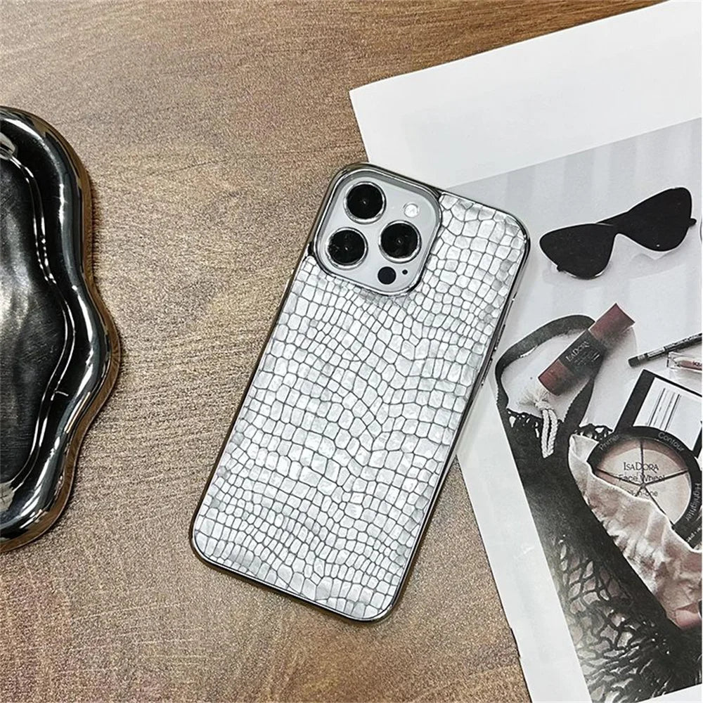 PulseCase™ CrocoLux – Glossy Crocodile iPhone Case | Shockproof & Luxury Look