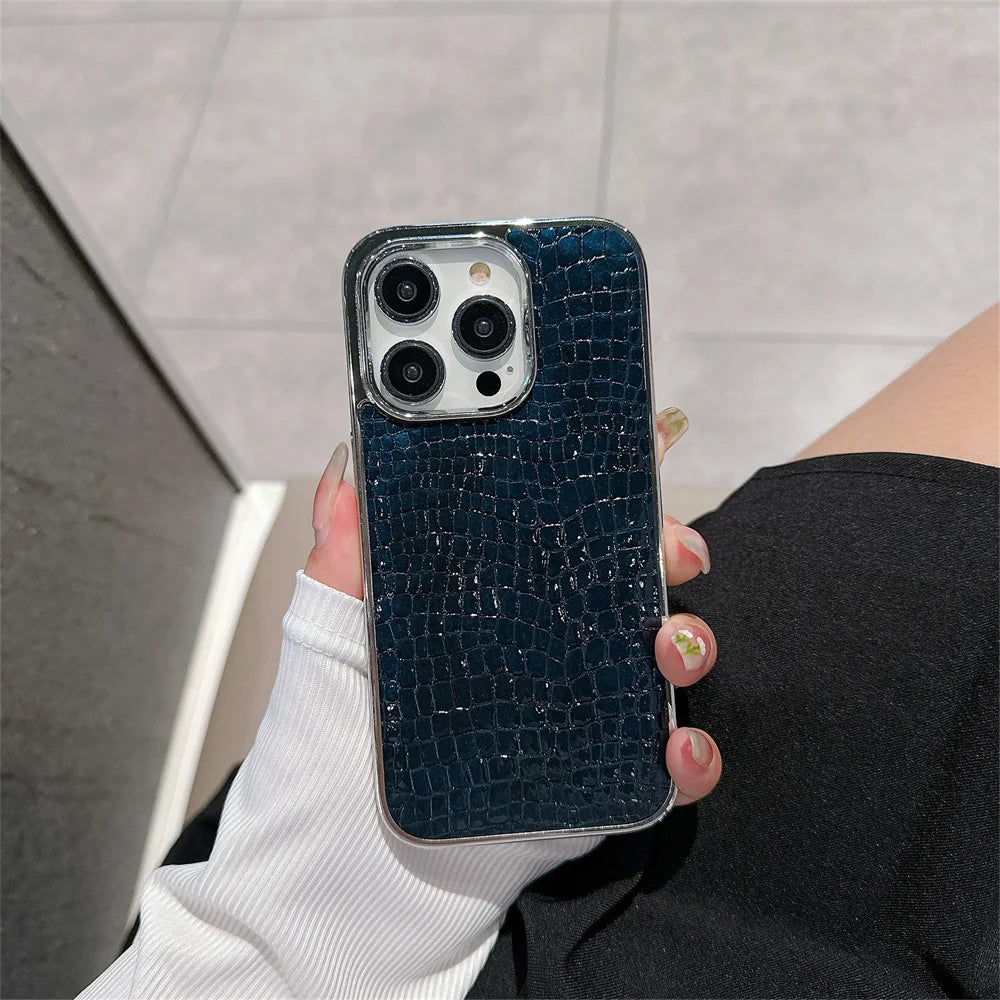 PulseCase™ CrocoLux – Glossy Crocodile iPhone Case | Shockproof & Luxury Look