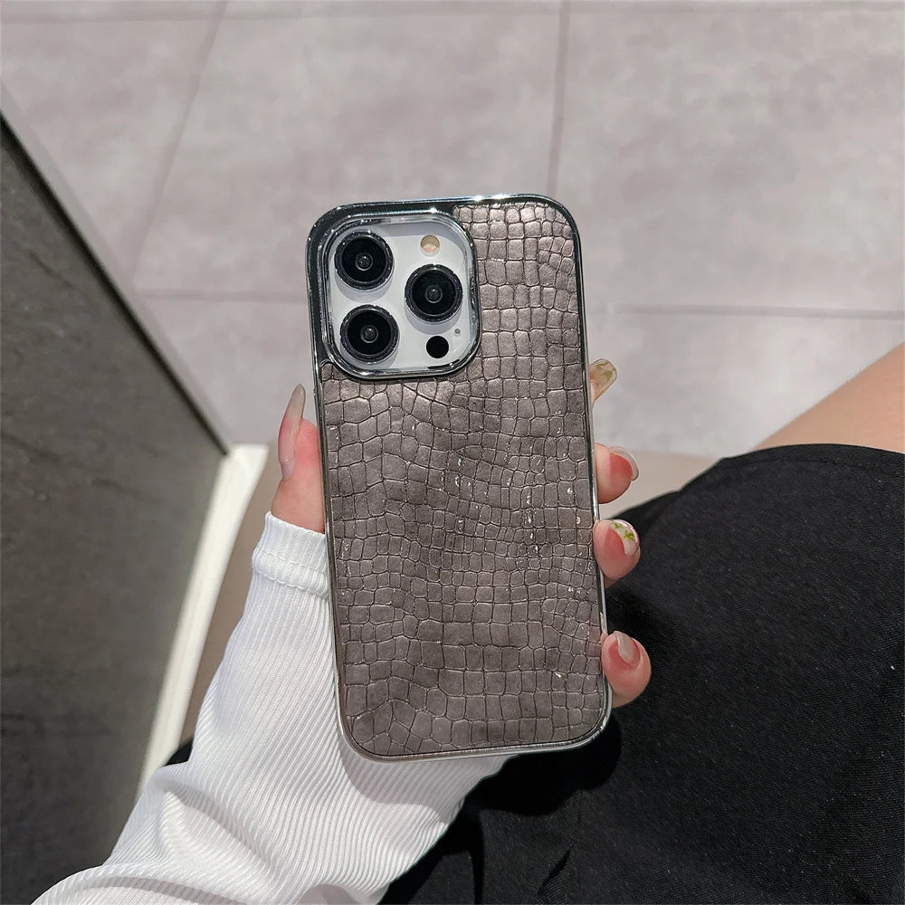 PulseCase™ CrocoLux – Glossy Crocodile iPhone Case | Shockproof & Luxury Look