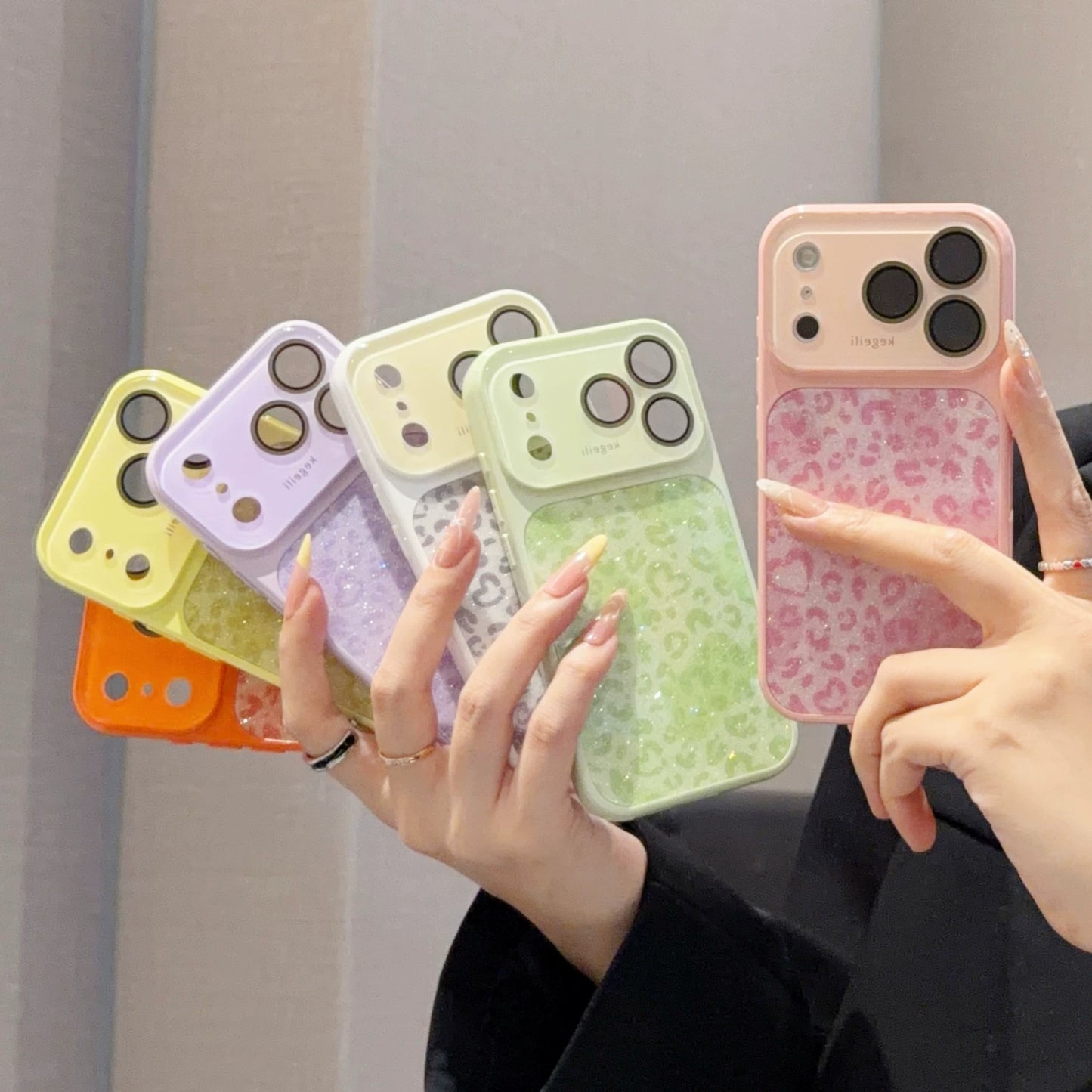 PulseCase™ Heart Leopard Case – Glossy Glitter Edition