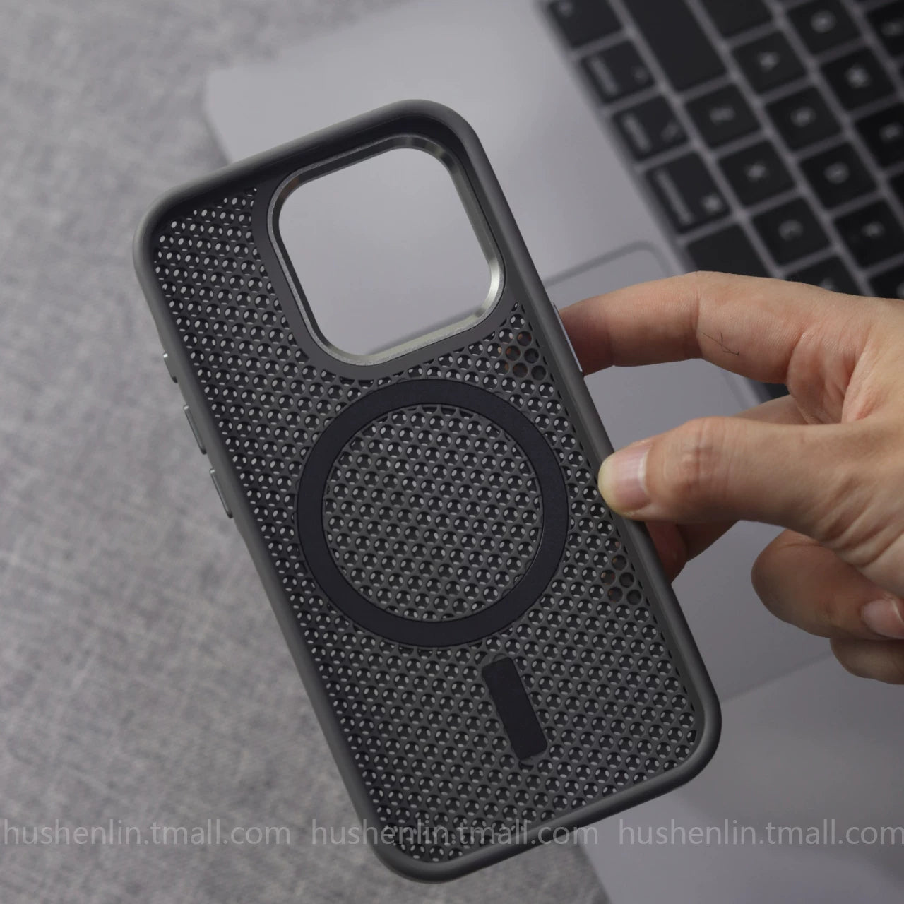PulseCase™ AirFlow MagSafe Case – Cooling Mesh Edition